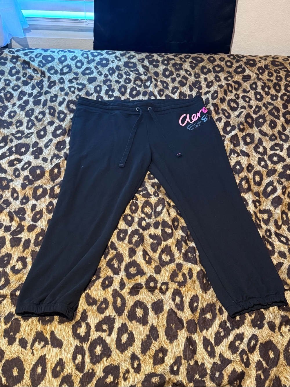 Vintage Woman Aéropostale Black Jogger Sweatpants!!!